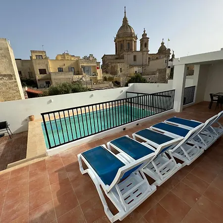 Maison D'amour Farmhouse