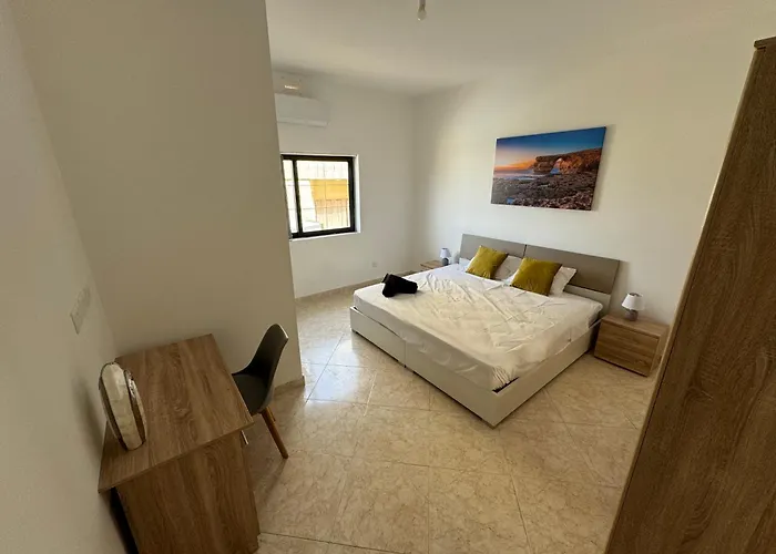 Maison D'amour Farmhouse