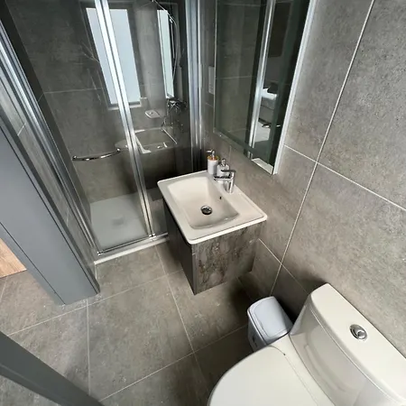 Maison D'amour Farmhouse בית הארחה 3*