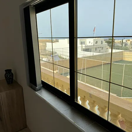 Maison D'amour Farmhouse בית הארחה 3*