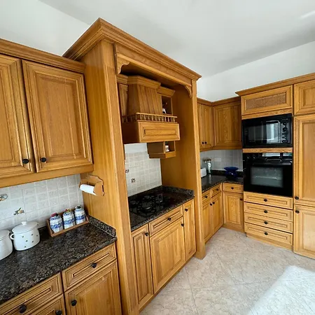 Maison D'amour Farmhouse بيت ضيافة نادور