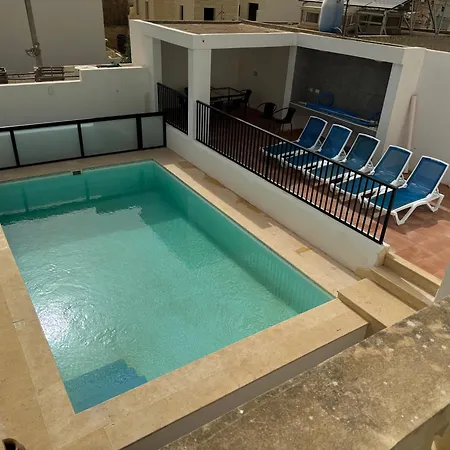 Maison D'amour Farmhouse *