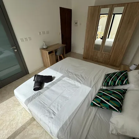 Maison D'amour Farmhouse *