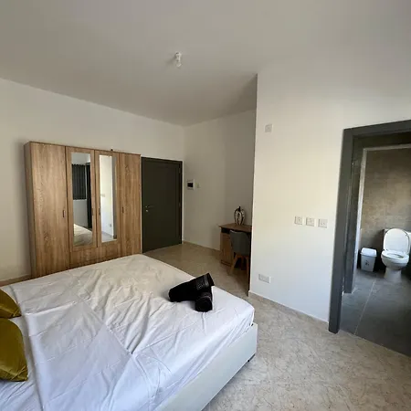 Maison D'amour Farmhouse בית הארחה נדור