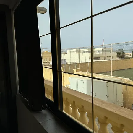 Maison D'amour Farmhouse נדור