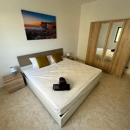 Maison D'amour Farmhouse בית הארחה