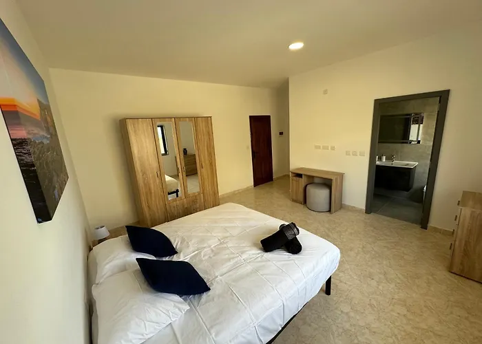 Maison D'amour Farmhouse