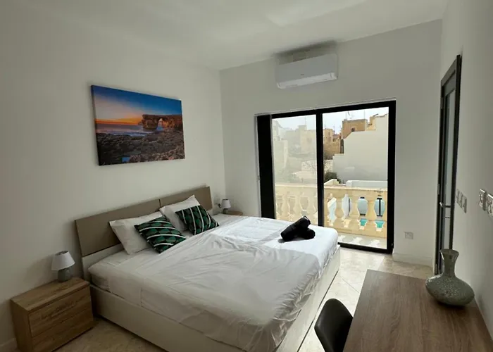 Maison D'amour Farmhouse