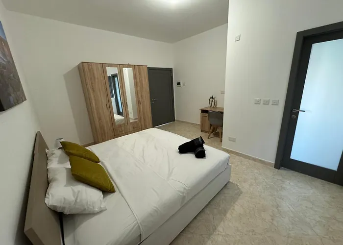 Maison D'amour Farmhouse